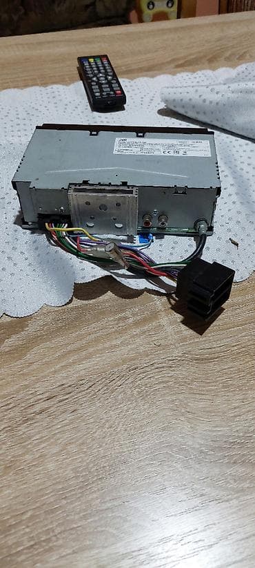 idea gume za auto: Radio jvc kontakt — 2