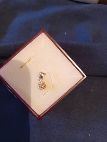 heklane rucke za torbe: Srebro privesci po 800 din 
uplata pa slanje — 4