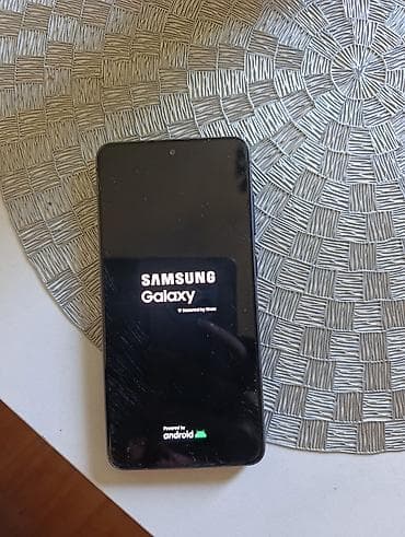aparat za limunadu cena: Samsung Galaxy S21 FE 5G – grafitno siva boja - Ekran: 6.4" Dynamic — 3