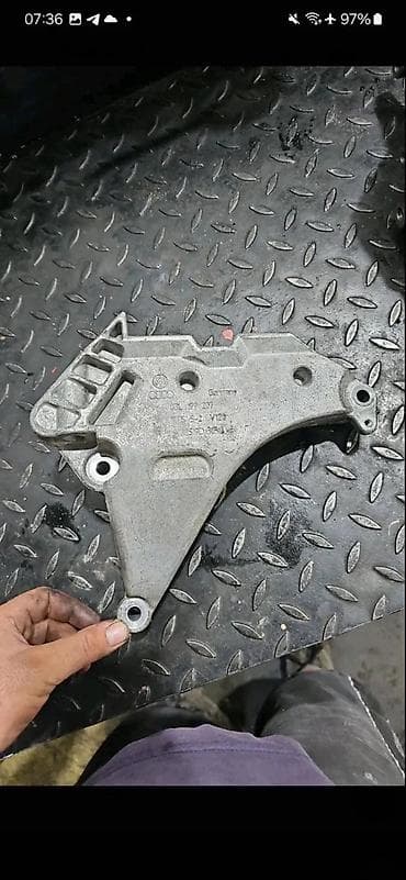 jake's marka: NOSAC MOTORA VW AUDI 1.6 2.0 TDI 03L199207 | Audi vw delovi ALTINA — 3
