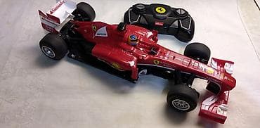 Na daljinski Rastar Ferrari F1 razmera 2,4 GHz sa daljinskim na lalafo.rs Na daljinski Rastar Ferrari F1 razmera 2,4 GHz sa daljinskim