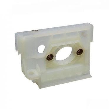 Sobne biljke: Belo plastično kućište, verovatno komponenta ili rezervni deo — 4