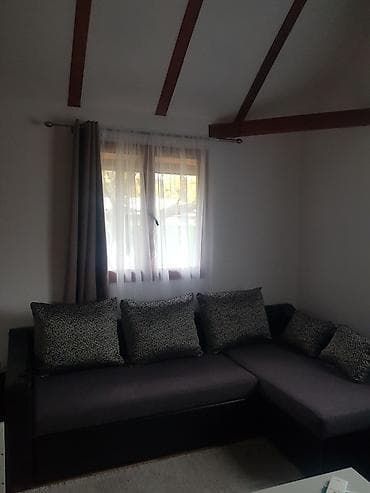 polovne ugaone garniture lalafo: Prodajem ugaonu garnituru nedavno presvucena, jastuci sa dva lica, ima — 1