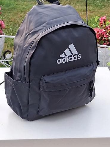 poslovi ra: Fa, Adidas ranac – tamnosiva boja sa belim Adidas logotipom. - — 1