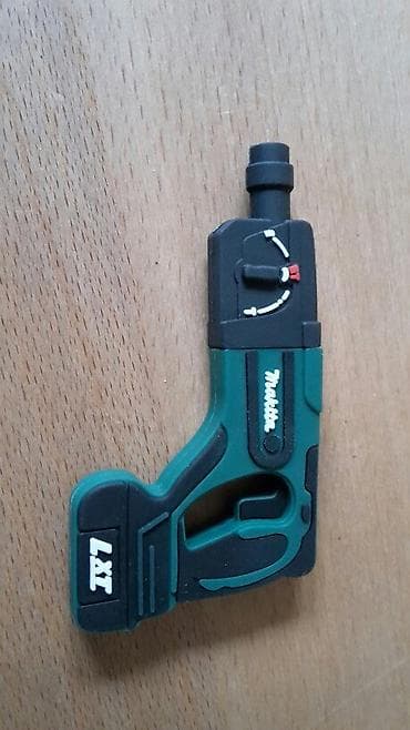 otkup laptopova zrenjanin: USB Stik 2.0 64 GB Makita Bušilica Prelep USB 2.0 stik od 64 GB — 8