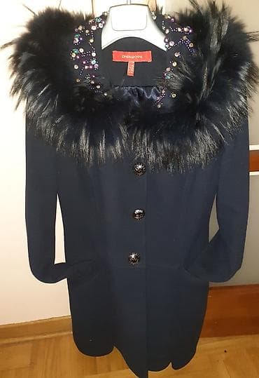 SNIŽENJEEEEE! Kaput je toliko lep da ga je teško opisati. ni na na lalafo.rs SNIŽENJEEEEE! Kaput je toliko lep da ga je teško opisati. ni na