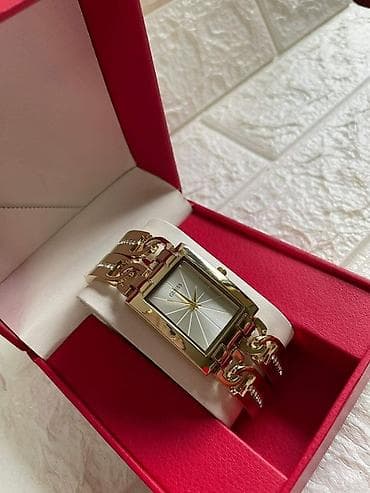 Handbags: Cena:2900 din (Bez kutije)
Cena:3400 Sa kutijom)
💋 — 6