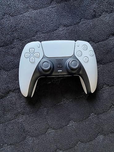 Nintendo DS & DSi: Sony PlayStation 5 konzola disk verzija uz nju idu svi prateci kablovi — 3