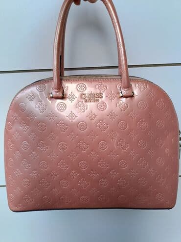 torbe zenske carpisa: GUESS ženska torba – model sa reljefnim monogramom - Materijal — 1