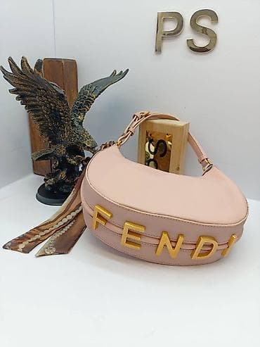 Fendi 💥 . 🦅 ➡️ 27 cm ⬆️ 21 cm uplata pa