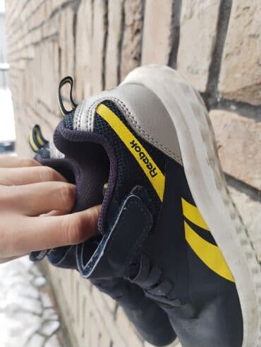patike 32: Reebok patike za decake br 32 — 4