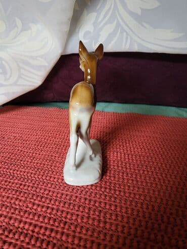 velike svece: Figura nova nemacka foreign 70,80te. Porcelanska figura,sve na njoj — 9