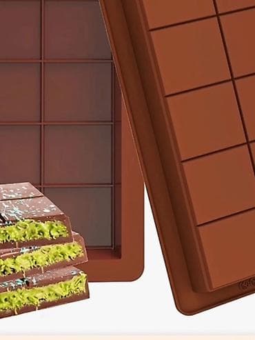 lejzi beg cena: Silikonski kalup 
Cena 700 din po komadu
3kom 1800 din — 1