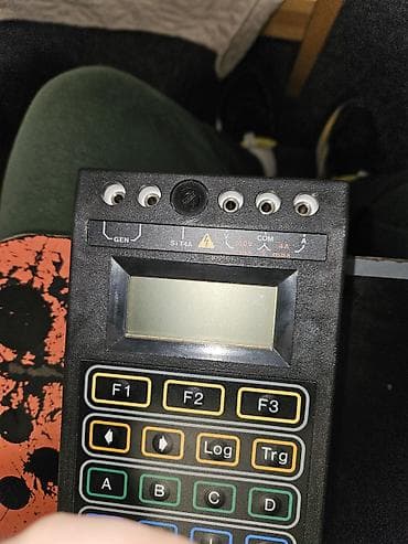 Tools & Equipment: ACO – Wien CMTTI-A/ÖBH prenosni mjerni i funkcijski uređaj Opis: - — 2