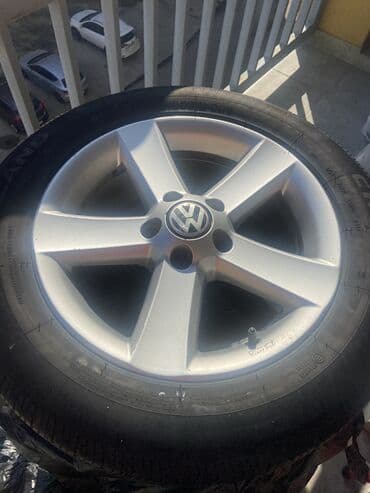 duboki branik golf 2: VW aluminijumske felne + gume - Set od 4 originalne Volkswagen — 4