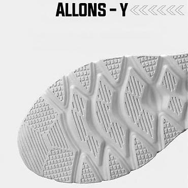 Sandals and flip-flops: Nove crne platnene patike. Udobne i lagane, broj 42 — 6