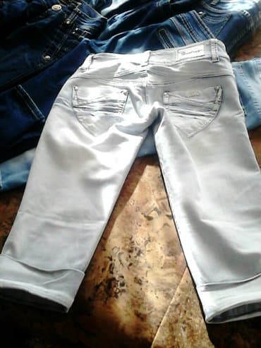 duksevi s: Farmarke/ bermude 3/4. 27 broj. Malo nosene — 6