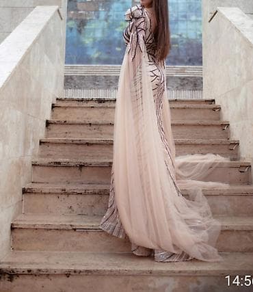 haljine s: Svečana duga haljina sa šlepom i dramatičnim rukavima - Kroj: uska — 1