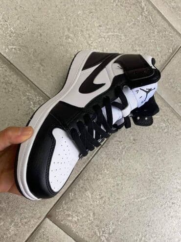 patike esprit: 36-46
3200 L — 5