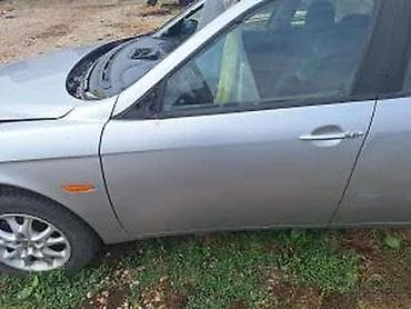 auto plac sirena: ALFA 156 VRATA 612A | Vrata alfa 156 karavan kod boje 612a cena se — 1