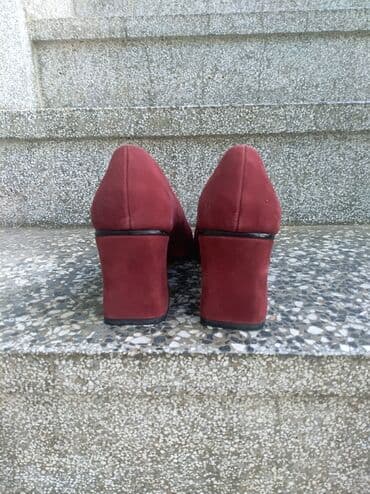 new yorker uggs: Pumps, 38 — 3