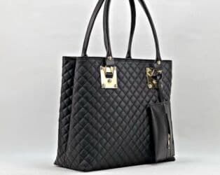 Kaiševi: Torbe 
Cena:2700 din — 1