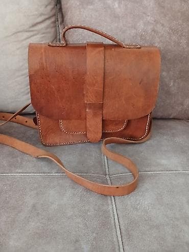 hermes kais: Kožna torbica preko ramena, ručni rad, klasičnog „satchel“ dizajna. - — 1