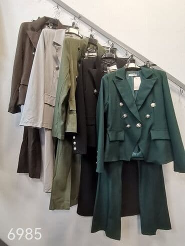 Haljine: L11. Komplet 
3.900 dinara — 6