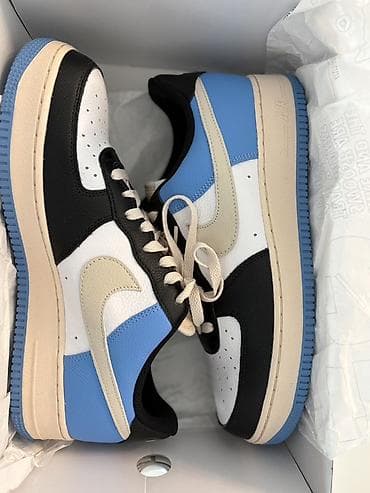 zenske patike n: Nike By You – Air Force 1 Low, personalizovani model Velicina 45,5 — 2