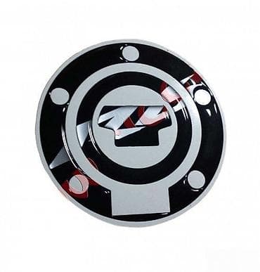 YAMAHA R6-štitnik čepa- 66 📌 Opis: Samolepljivi štitnik čepa