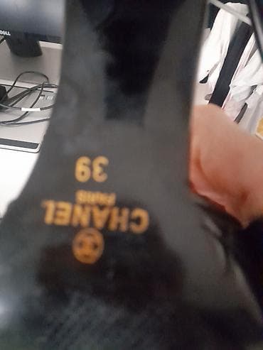 Slippers: Crne klompe/sandale sa blok potpeticom, Chanel Paris, veličina 39. - — 3