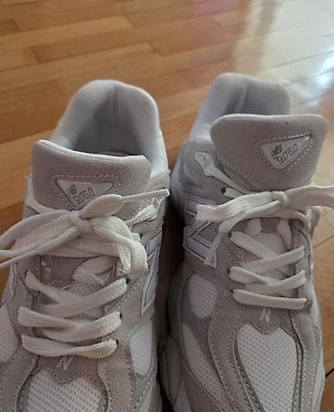 fit pod: New Balance 9060 patike – bela/siva - Model: NB 9060 (oznake na — 7