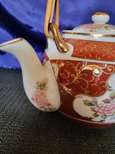 Čajnici: Porcelanski nov japanski bokal,rucno oslikan pa glaziran 70te. Nov — 3