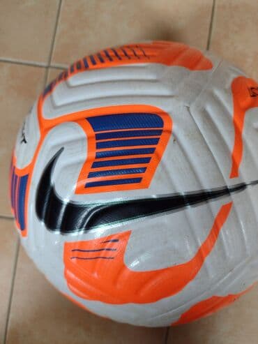 racunarstvo i informatika za 1 razred srednje skole: Nike flight profi lopta A klase Lopta kojom se igra superliga za — 1