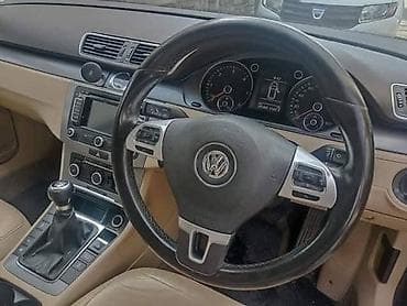 slova za automobile: VRATA KRILA BRANICI ENTERIJER ZA VOLKSWAGEN PASSAT B7 OD 2008. DO — 3