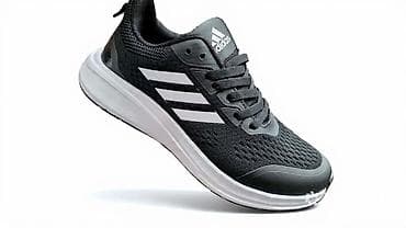 Adidas patike za trčanje – crno‑bele - Lagani, prozračni gornjište od