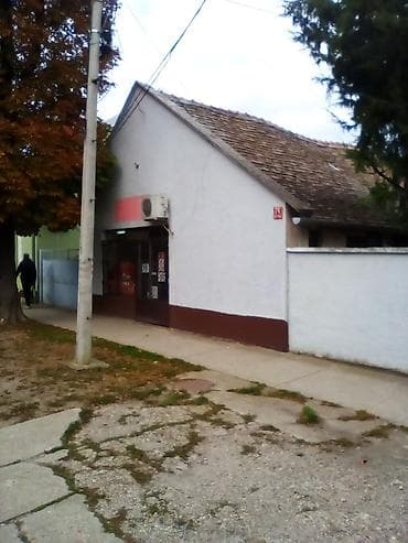 palačinkara kod bake: Poslovni prostor sa dvorištem i stambenim prostorom i bašton - — 4