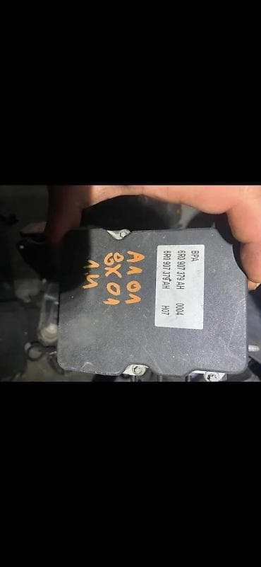 ogledalo rs: AUDI A1 ABS PUMPA 6R0907379AH | Audi vw delovi zemun altina — 2