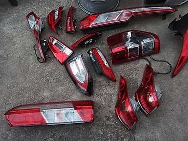 plinski amortizeri: STOP SVETLA ZA FORD B-MAX, C-MAX, ECOSPORT . OD 2000. DO 2020. GOD — 1