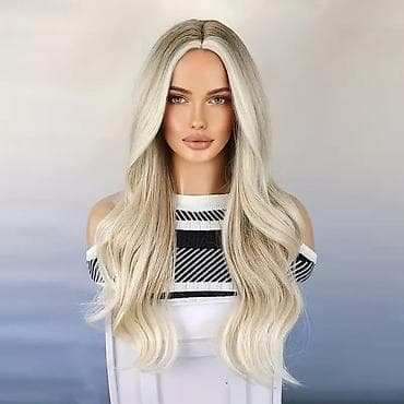 ljubicasti sampon lilly: Duga talasasta perika – balayage plavuša s tamnijim korenom - Stil — 5