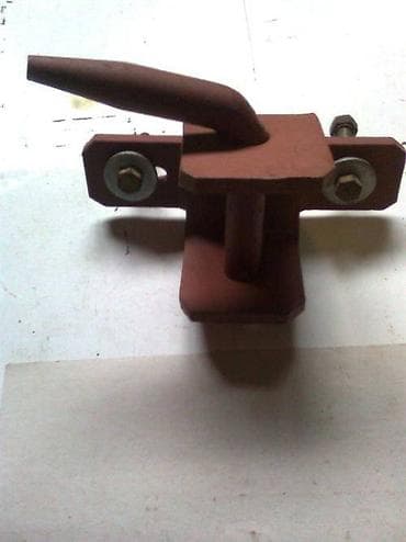 Prodajem poteznicu /vucnu usku/sa slike,uska debljine 12mm x 100mm x na lalafo.rs Prodajem poteznicu /vucnu usku/sa slike,uska debljine 12mm x 100mm x