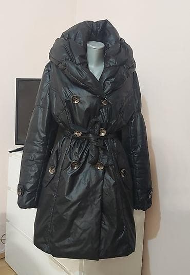 Ženska zimska jakna/kaput u crnoj boji - Model: puffer-parka sa