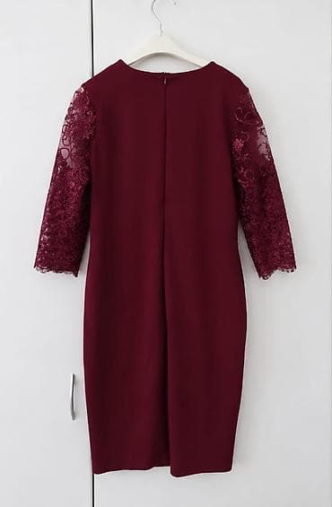 zara haljina s: Elegantna bordo midi haljina sa čipkom - Kroj: klasična, pripijena — 2