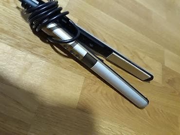 profesionalni aparat za krofnice: Keramicka presa za skroz ravnu kosu, predvidjena i za uvijanje kose — 1