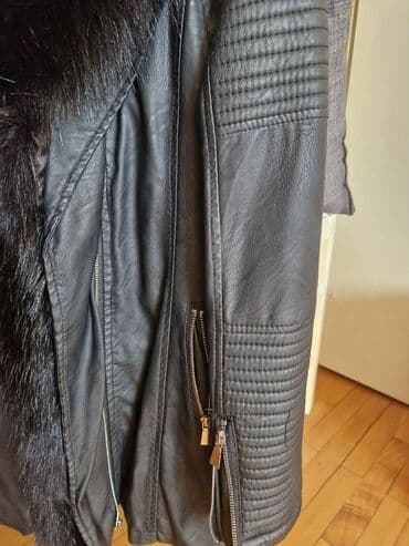 carape sa grejacima: JAKNA zenska L velicina konfekcijski broj 40 . Nova . Skida se — 2