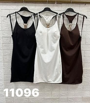 velike haljine: Haljine
Cena 2100
Uni vel.
V15 — 3