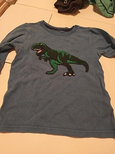 T-shirts: Komplet dečije garderobe (dečak), razni komadi sa motivima — 1