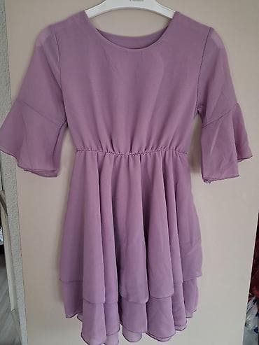 Lila/lavanda haljina od laganog šifona, ženstvenog kroja. - Okrugao