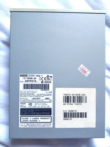 monitori za kompjuter polovni: TEAC Cd-540e 
CD ROM jedan od najboljih
ispravan — 2