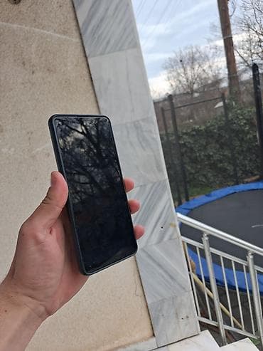 punjac sa tri nastavka: Samsung Galaxy A21s u solidnom stanju. Telefon sve radi. Ekran je — 8